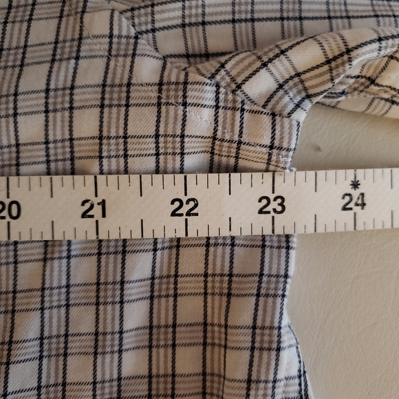 Chaps Classic White and Black Checkered Shirt - Large - Picture 5 of 5